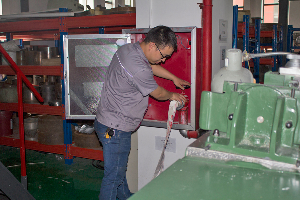 南京首塑公司2020年消防安全演習(xí) 南京首塑公司2020年消防安全演習(xí)